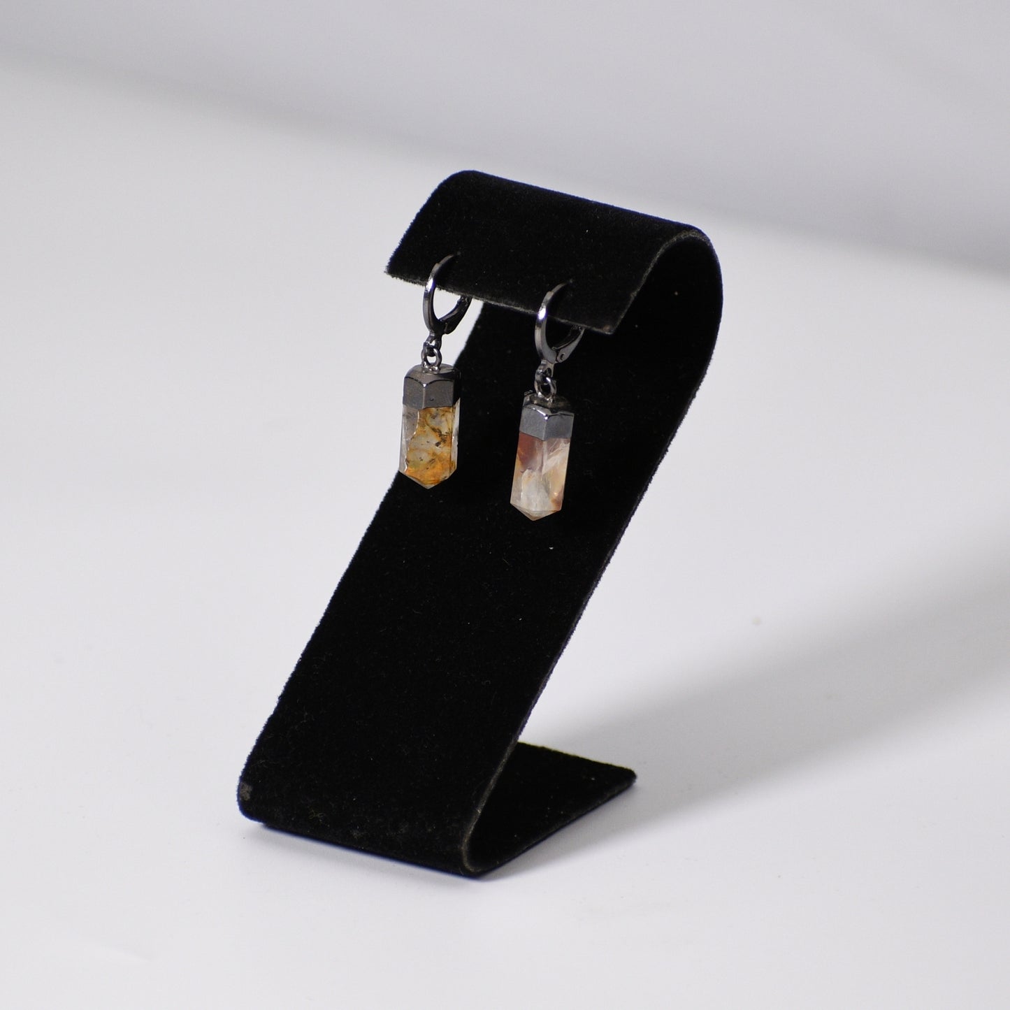 "Huggies" Citrine Point Earrings (Leverback)