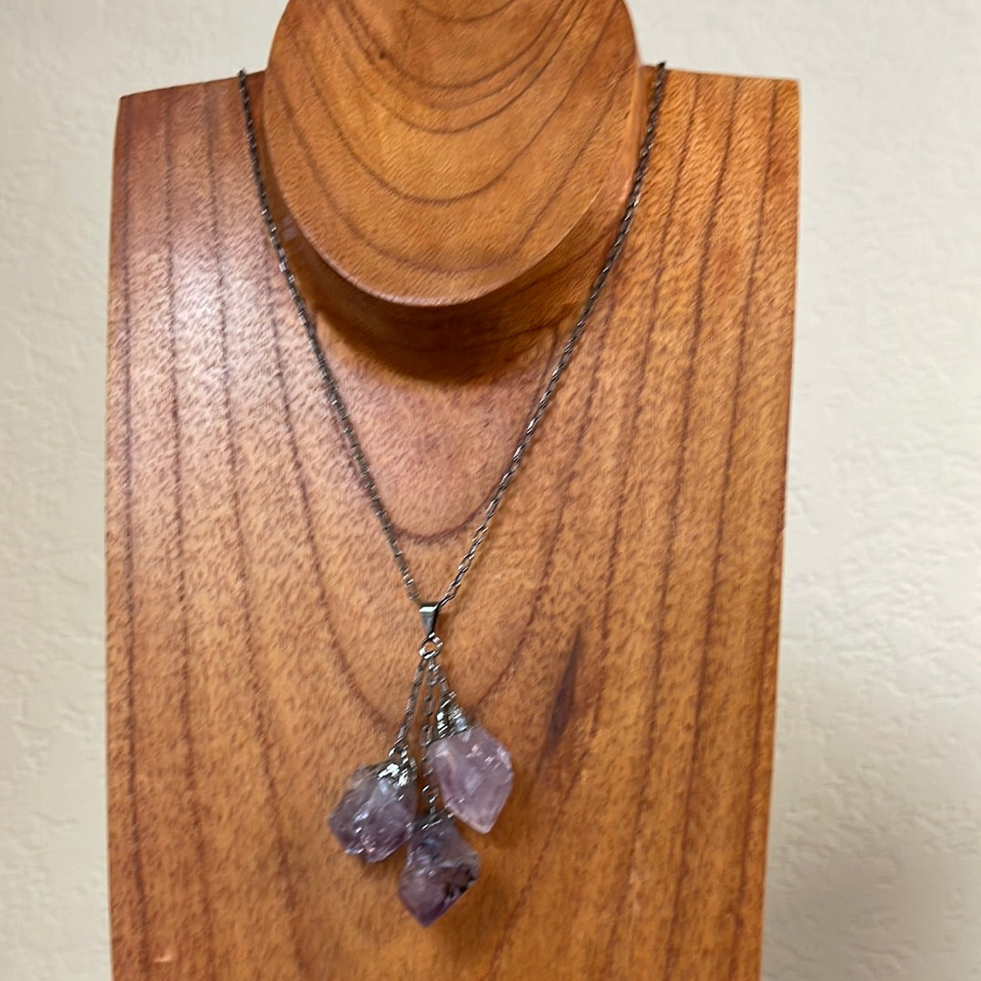 3-Point Amethyst Tassel Necklace