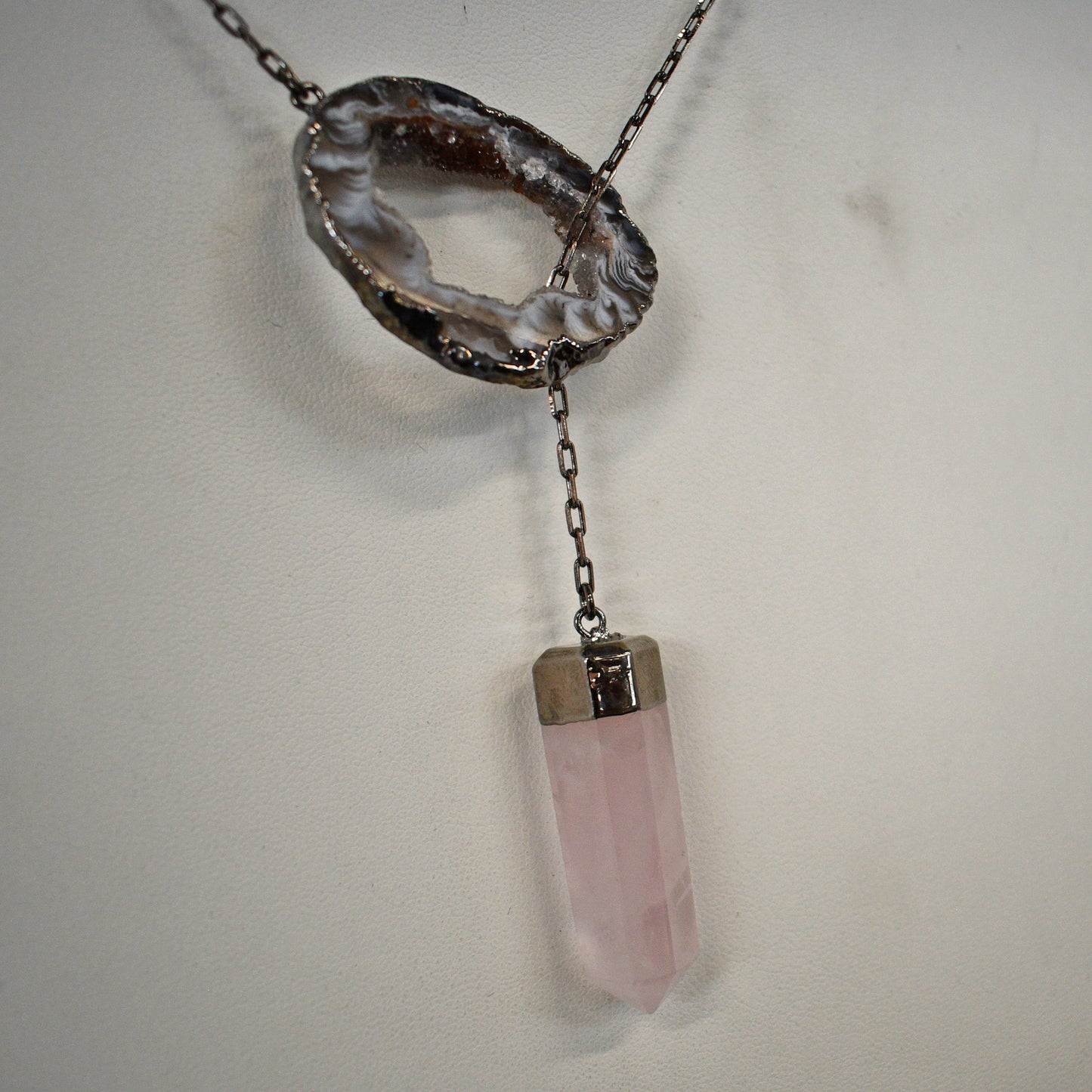 Occo Agate Necklace w/ Rose Quartz Pendulum