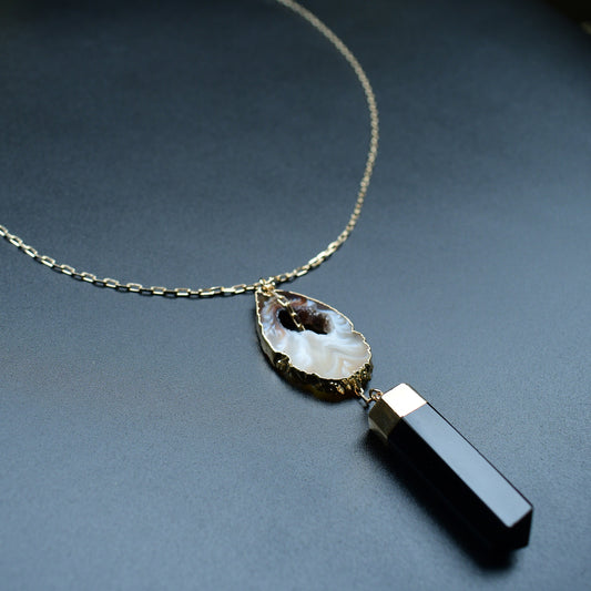 Occo Agate Necklace w/ Black Onyx Pendulum