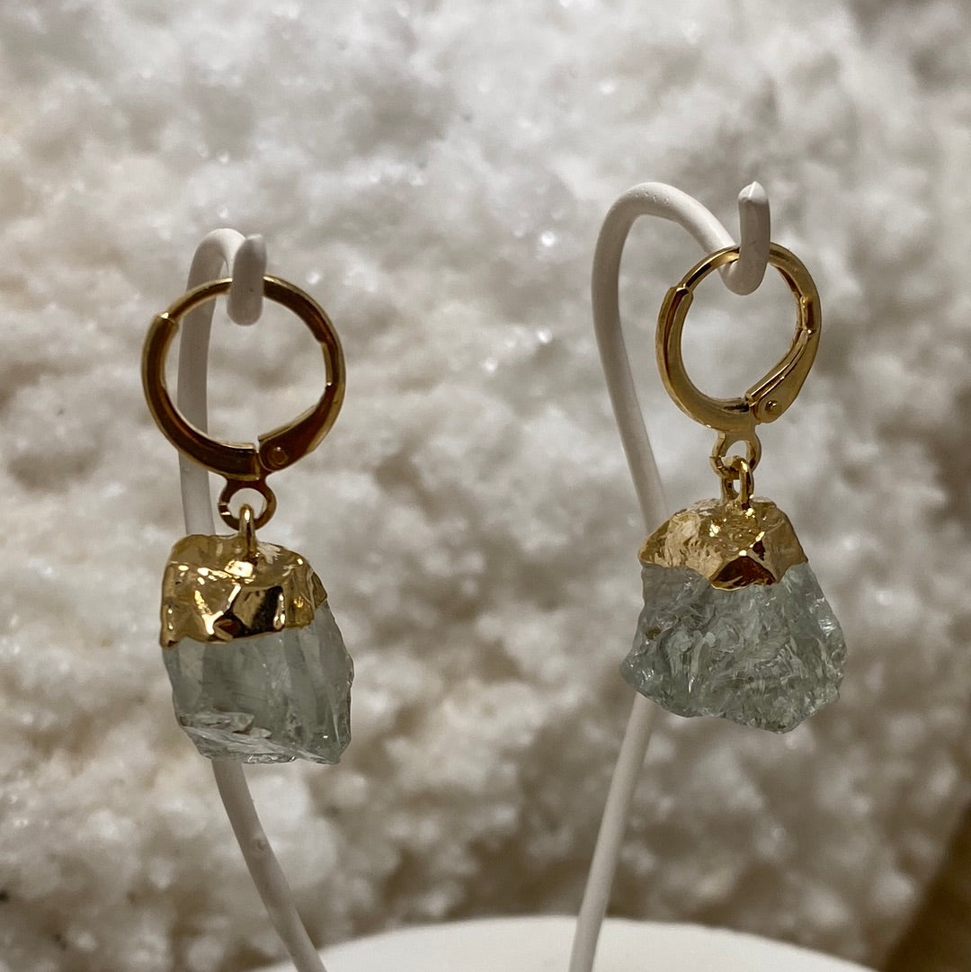 Praisialite - Gold - ½”  Huggie Earring